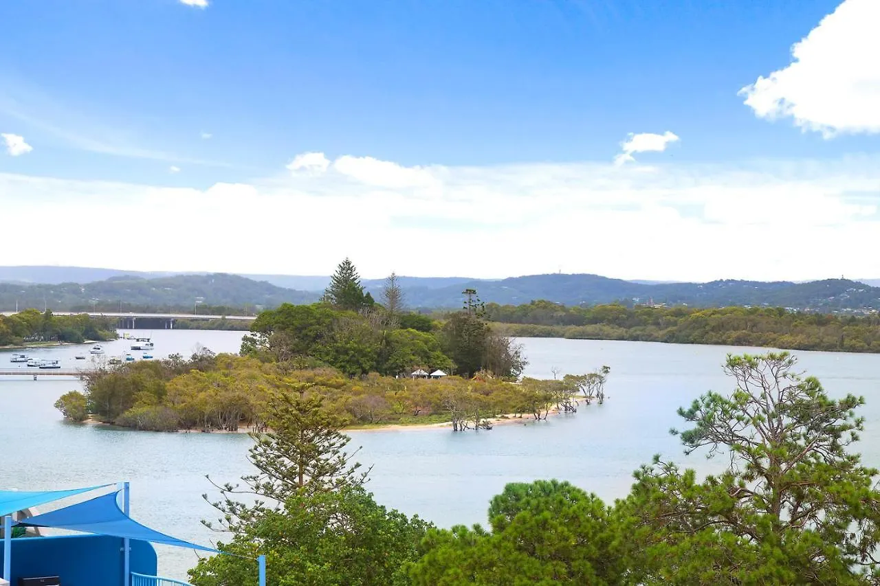 Crystal Waters Picnic Point Apartment Maroochydore